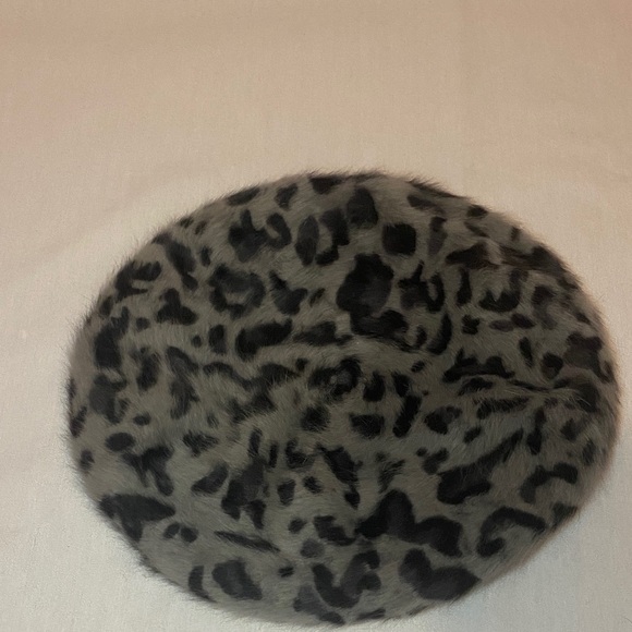 Parkhurst Gray and Black Animal Print Beret - Picture 4 of 6